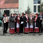 Zespół Pierstniczanie odśpiewał kilka świątecznych pieśni