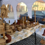III Jarmark Świąteczny - stoisko z wyrobami z loomu Andrzeja Kreta